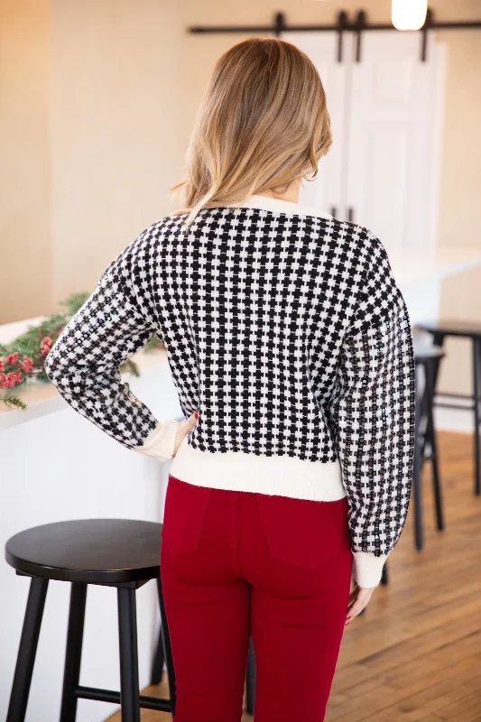 black-and-ivory-houndstooth-sweater