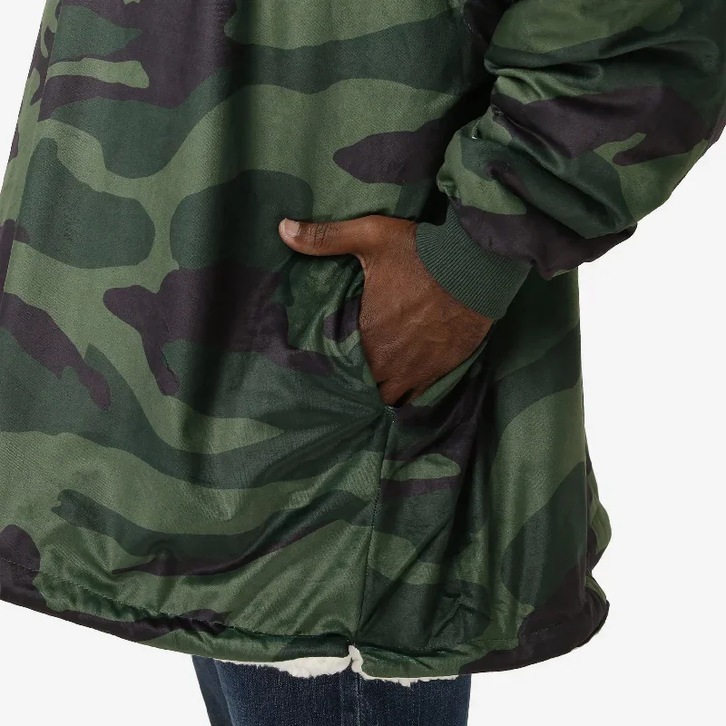 camo-sherpa-reversible-hoodeez