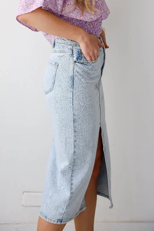 darling-trend-light-wash-denim-midi-skirt