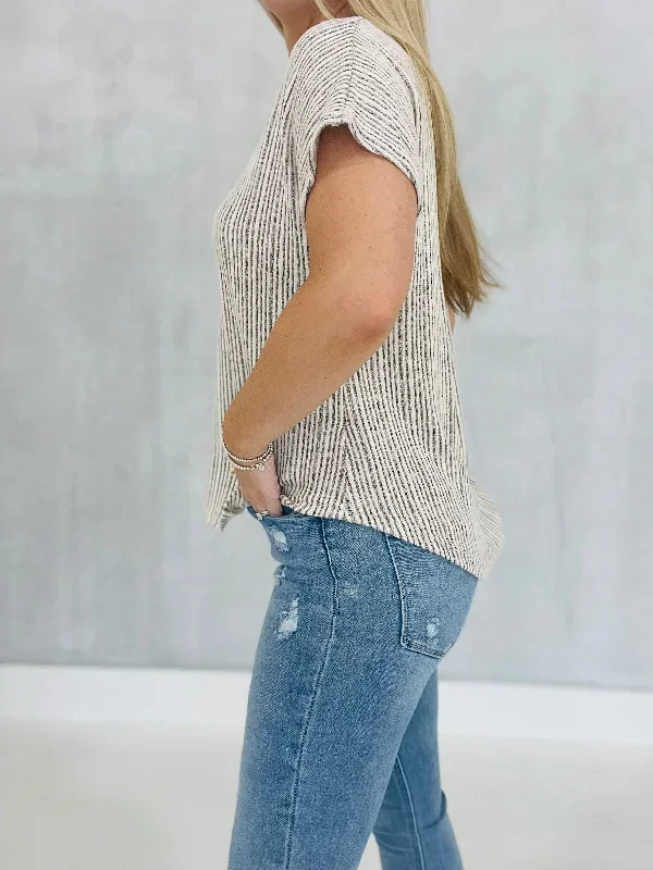 effortlessly-cute-top-taupe