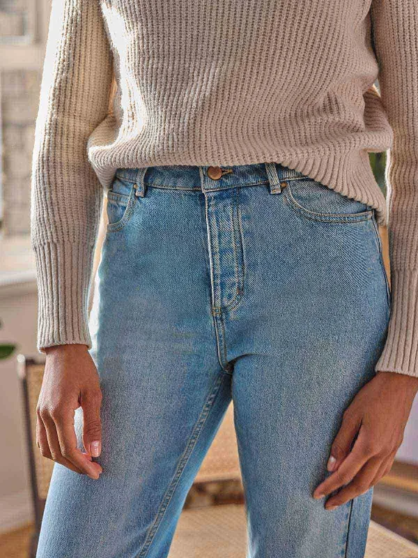 essential-organic-cotton-boyfriend-jeans-vintage-blue