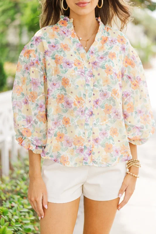 fate-talk-of-the-town-orange-floral-blouse