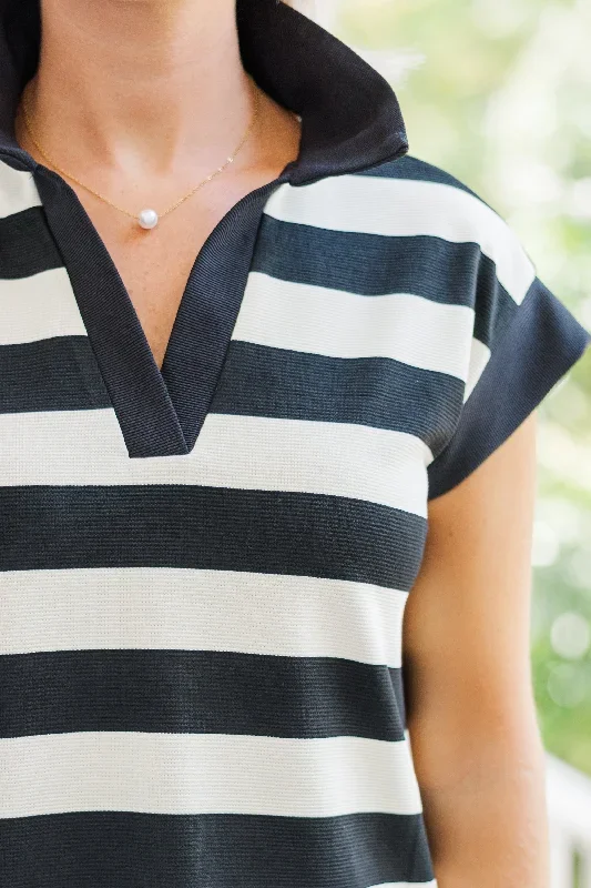 in-the-wind-black-striped-knit-top