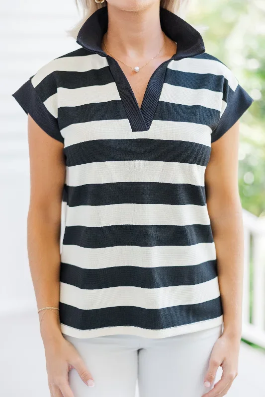 in-the-wind-black-striped-knit-top