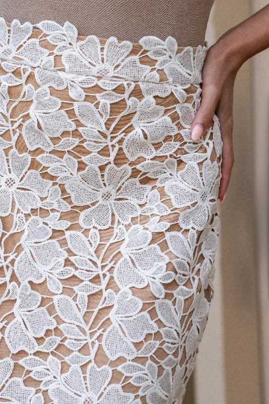 ivory-lace-romance-maxi-skirt