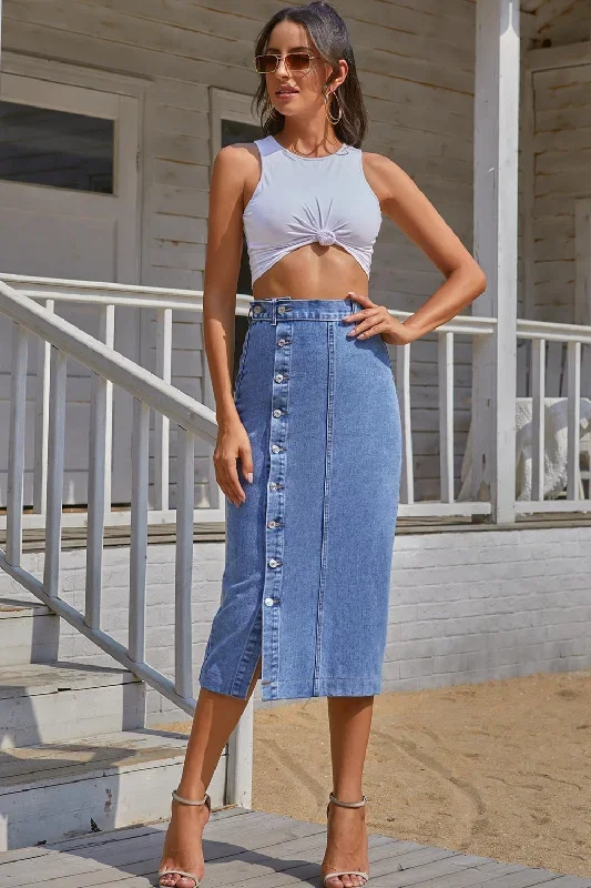 split-buttoned-denim-skirt