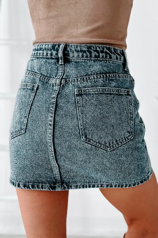 without-hesitation-stitch-detailed-denim-mini-skirt-washed-denim