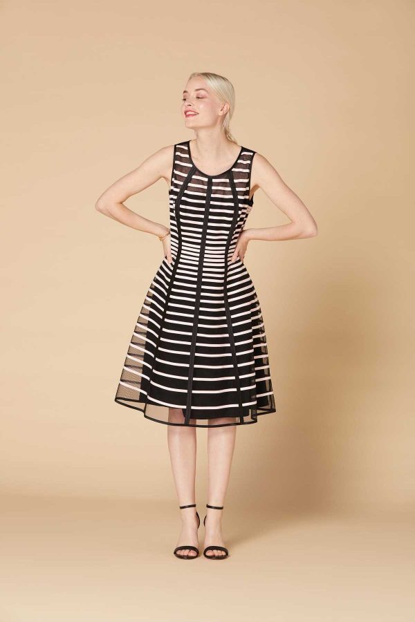Robe en tulle uni à bandes - Adieu - Image 6