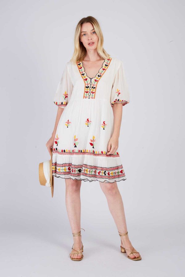 Robe courte brodée CHRYSLA - Image 5